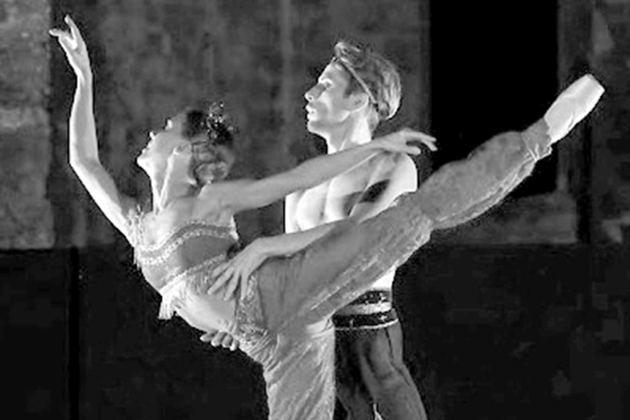 FESTIVAL DEL BALLETTO • • • Gran Gala di Danza e Balletto