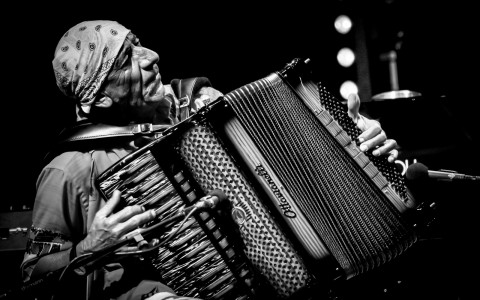 VALLE CHRISTI JAZZ • • • • • • • • SaliSolo